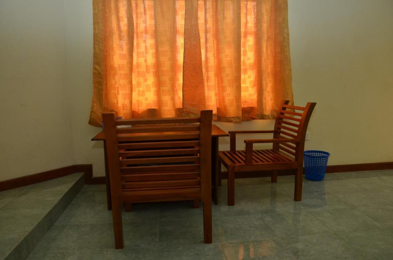Hotel mandakini Battaramulla Dış mekan fotoğraf