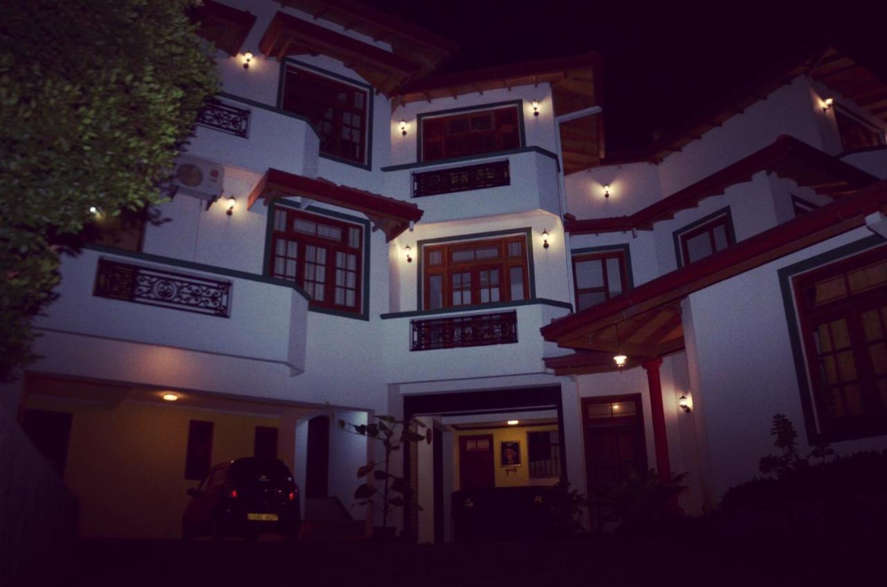 Hotel mandakini Battaramulla Dış mekan fotoğraf