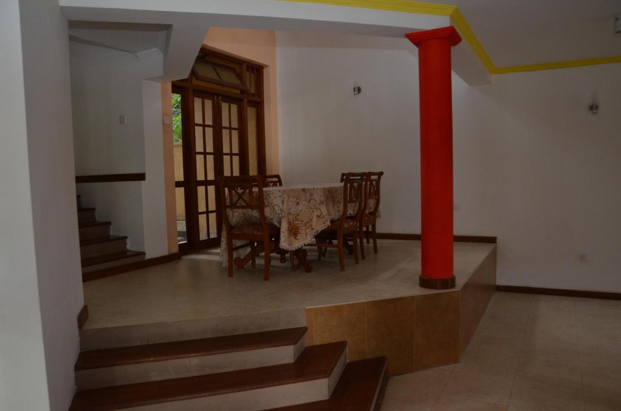 Hotel mandakini Battaramulla Dış mekan fotoğraf