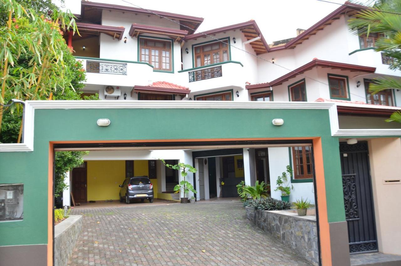 Hotel mandakini Battaramulla Dış mekan fotoğraf