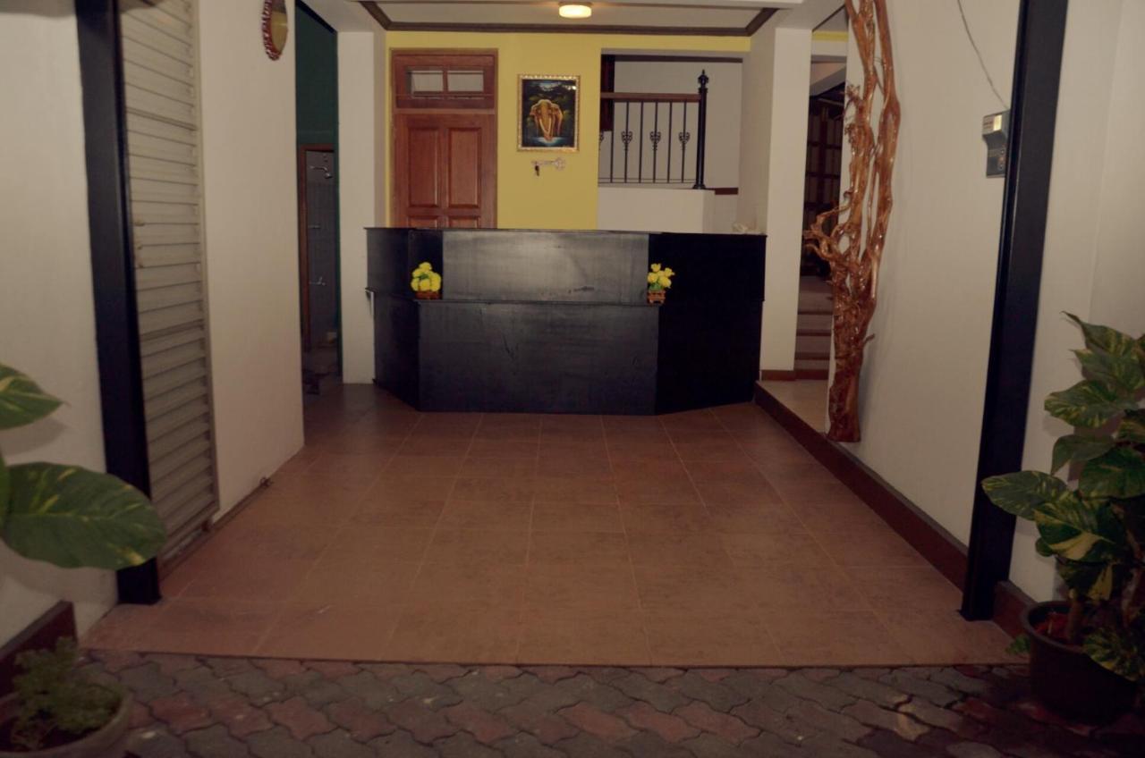Hotel mandakini Battaramulla Dış mekan fotoğraf